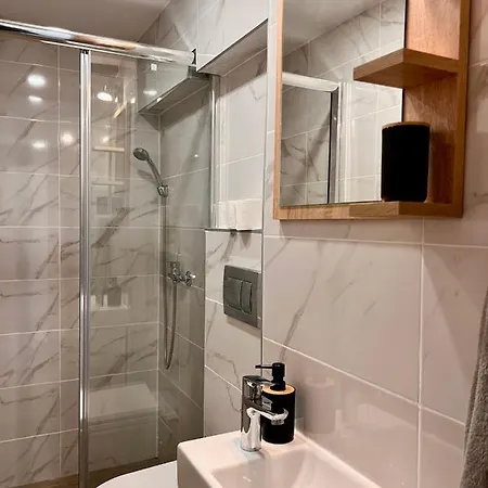 Stone House * Белград