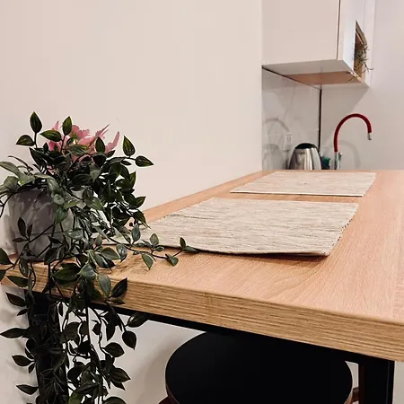 Stone House Apartment *